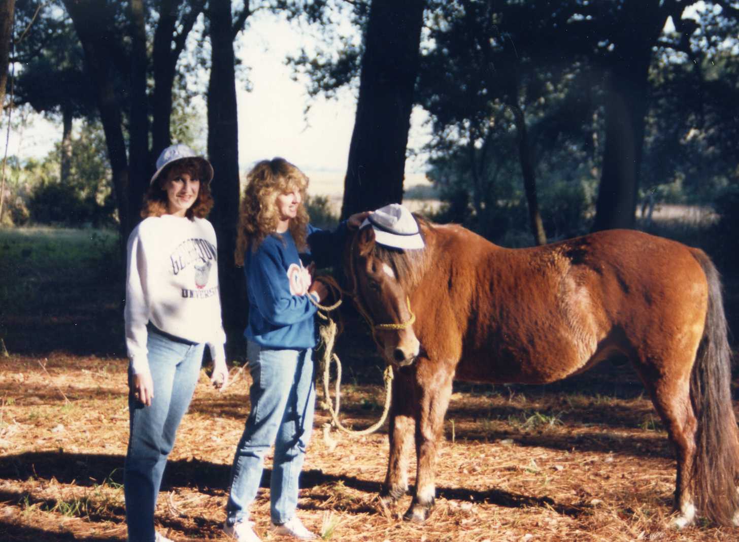 Becky, Elizabeth & King.jpg